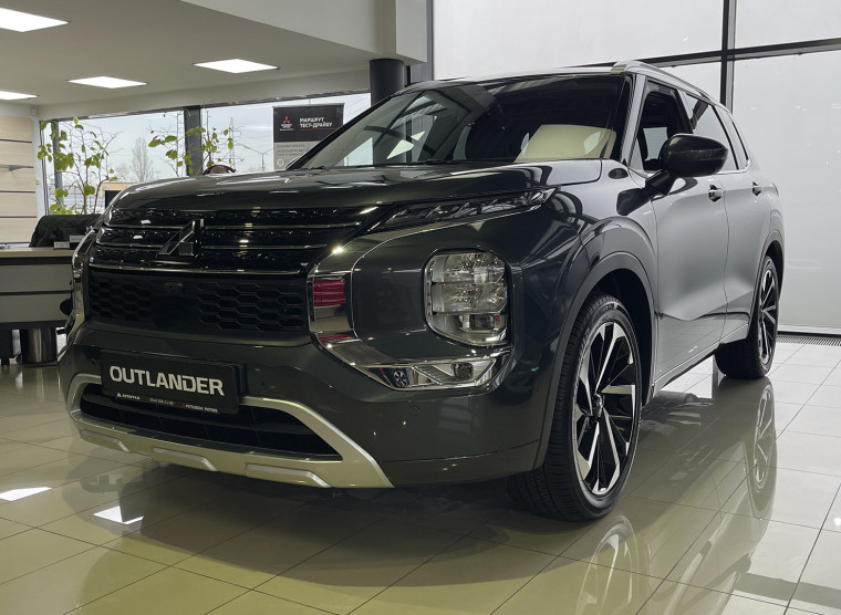 НОВИЙ OUTLANDER ULTIMATE 2.5 CVT