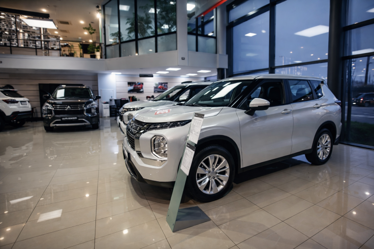 Нам довіряють