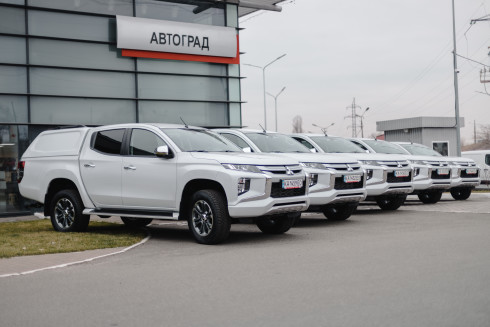 25 пікапів Mitsubishi L200 передадуть компанії «Київстар».