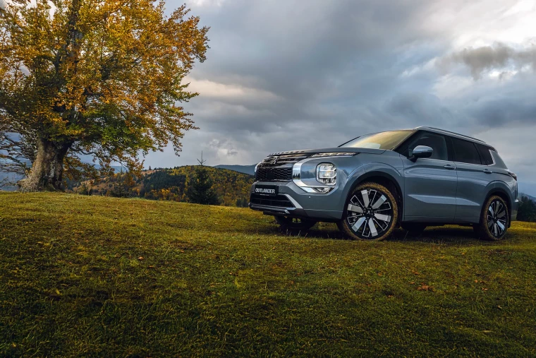 Вигода до 125 000 грн* на Mitsubishi OUTLANDER 2025 р.в.